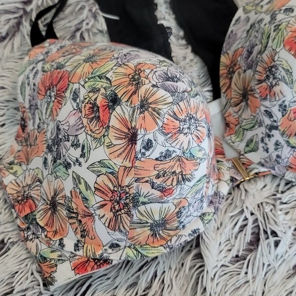 Cacique Floral T-Shirt Bra - Picture 3 of 9